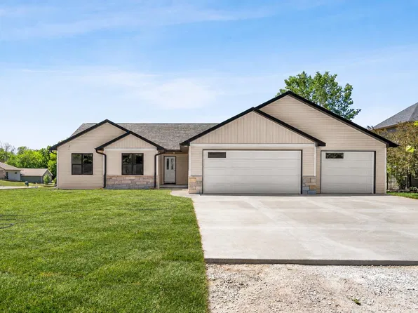 W5168 Natures Way Dr, Sherwood, WI 54169