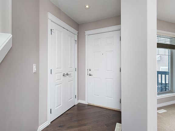 2nd image of 69 Cavan Cres