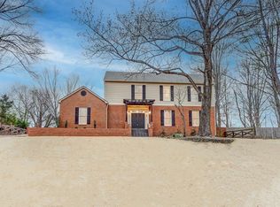 2001 Woodchase Cv, Cordova, TN 38016