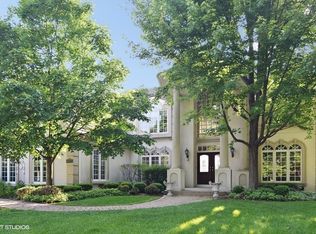4106 Royal Fox Dr, St Charles, IL