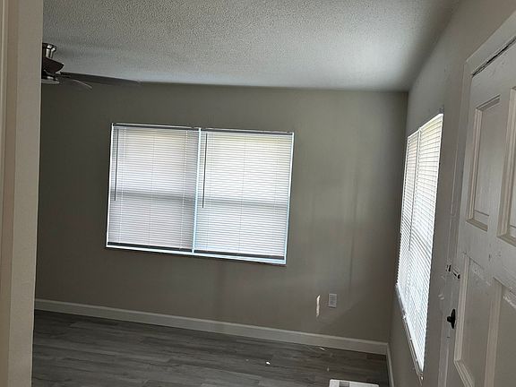5th image of 438 2nd St