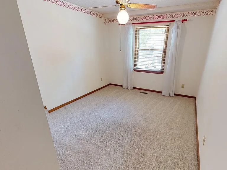 14718 S Navaho Dr — Photo 11