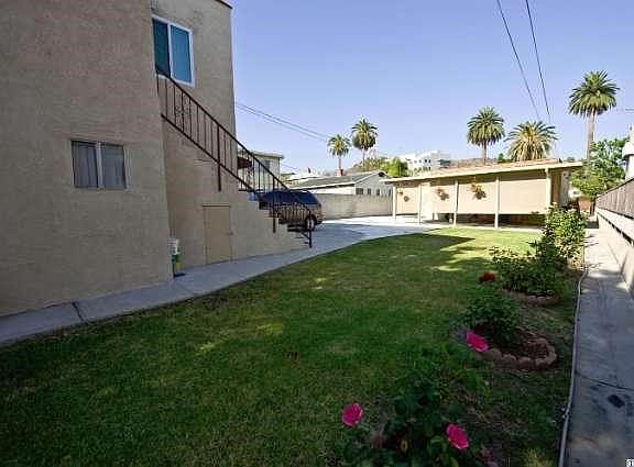 3rd image of 125 Carr Dr