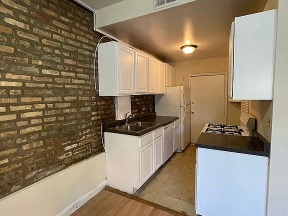 5th image of 1103 W Barry Ave #Untgw