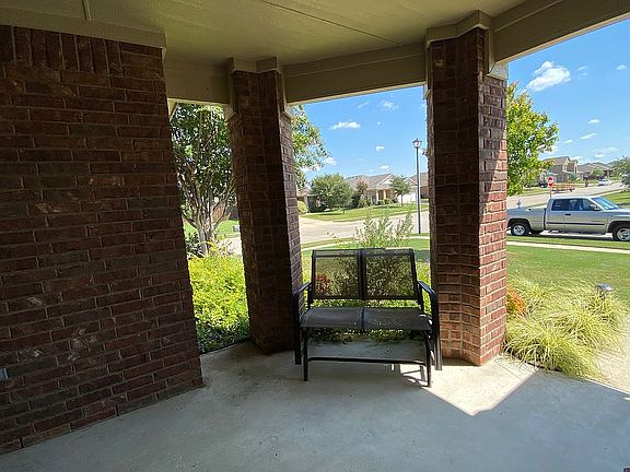 5th image of 228 Bison Meadow Dr