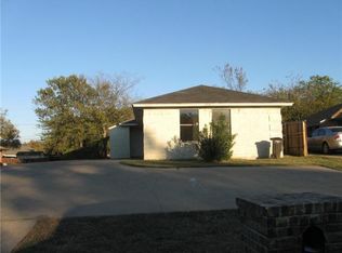 2958 McKinley Ave, Fort Worth, TX 76106