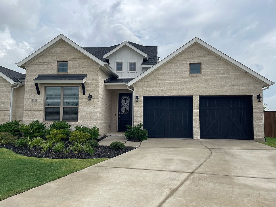 1st image of 2209 Essex Ct