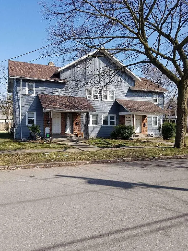 2 bed, 800 sqft, $575 — Photo 1