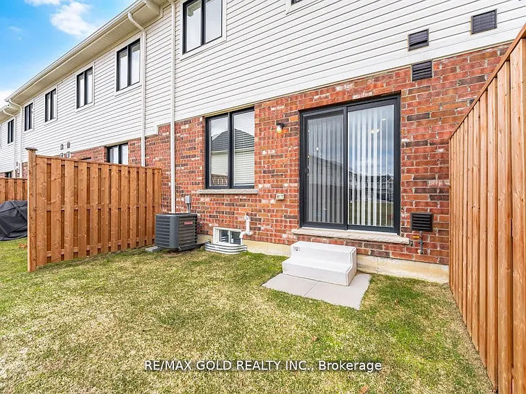 30 Mia Dr #2 — Photo 22