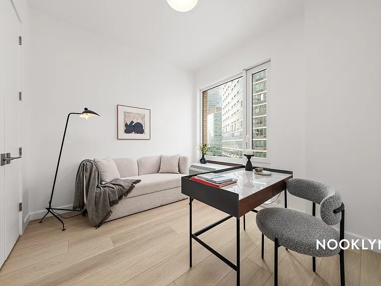 26-04 Jackson Ave #12F — Photo 11
