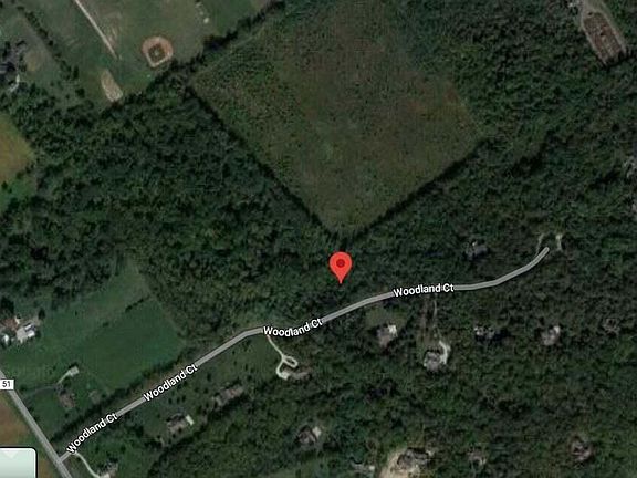 2nd image of 510 Woodland Ct