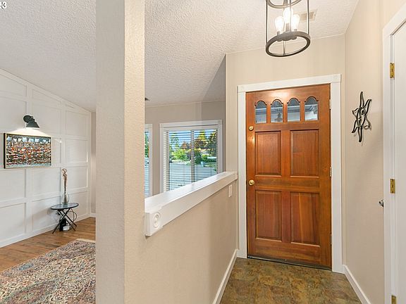 5th image of 14900 SE Sunpark Ct