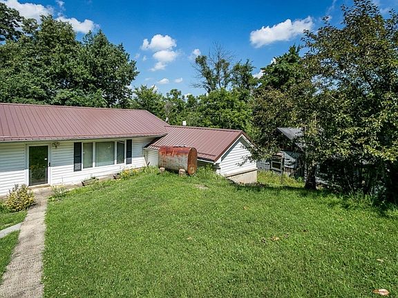 4th image of 1008 Deneen Ln