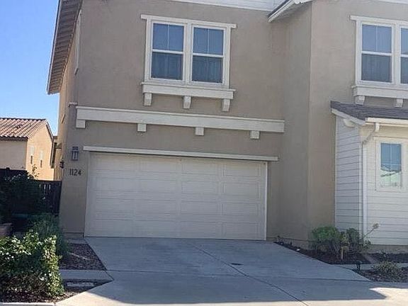 3rd image of 1124 Camino Levante