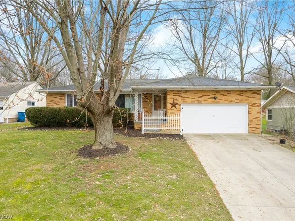 547 Hartzell Dr, Barberton, OH 44203