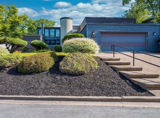 929 Winwick Rd, Halifax, NS B3H4L5