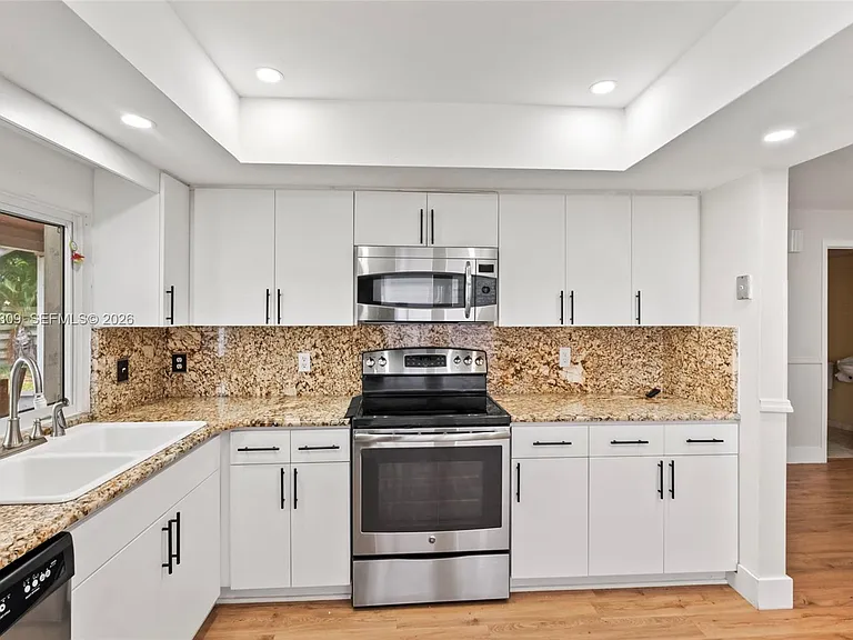 15026 SW 141st Ct — Photo 10