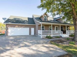 47806 249th St, Garretson, SD 57030