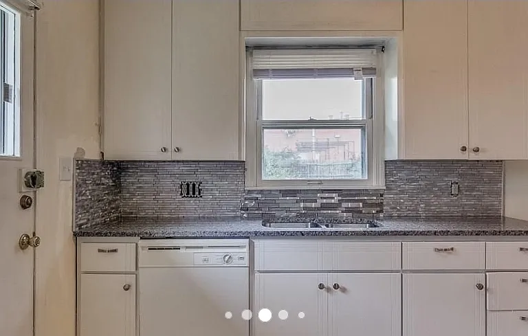 1813 Oxford Way — Photo 19