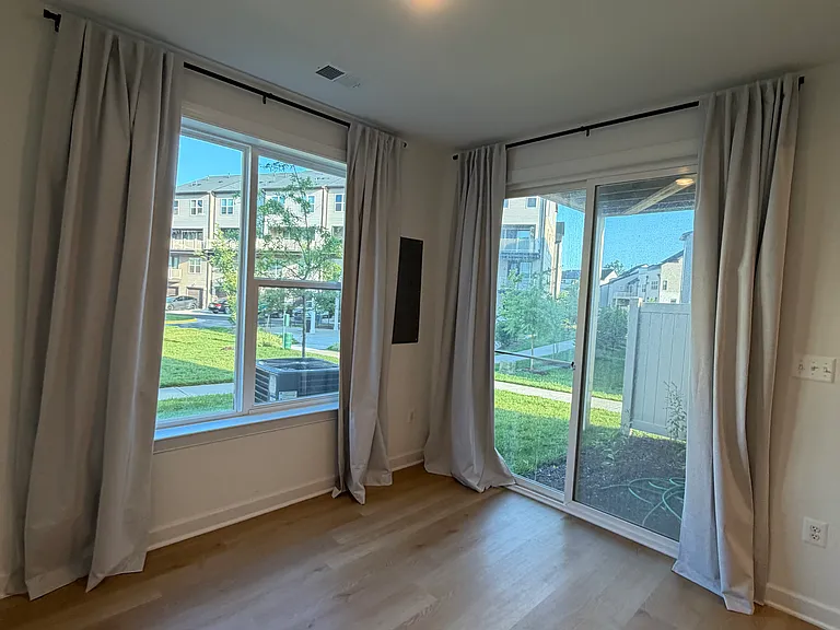 14210 Alki Dr — Photo 31