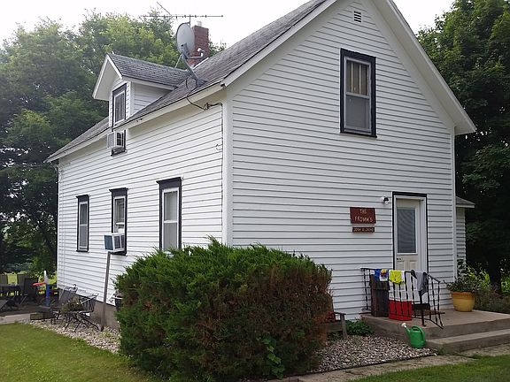 3rd image of 43261 315th Ave