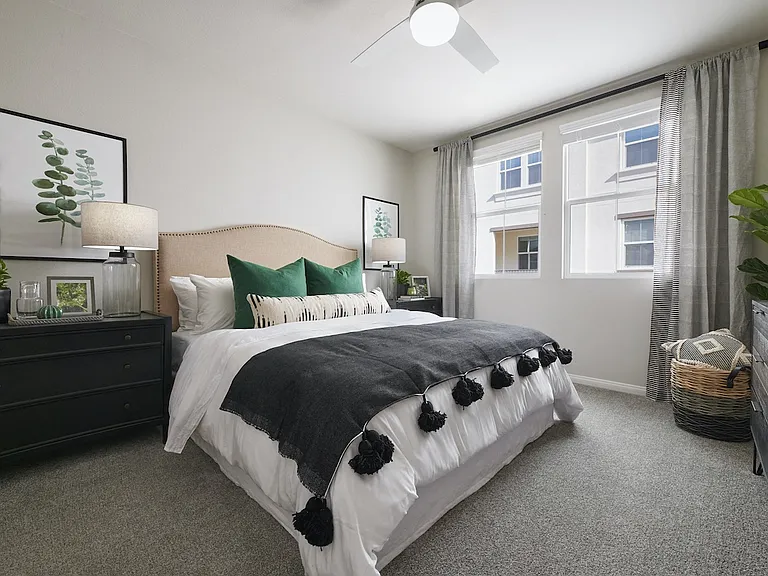 Lincoln Village Apartment Homes — Photo 19