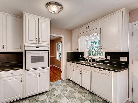 4th image of 2773 Evans Dale Cir