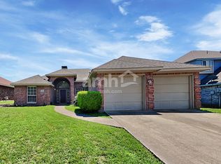 2144 Glenn Ln, Glenn Heights, TX 75154