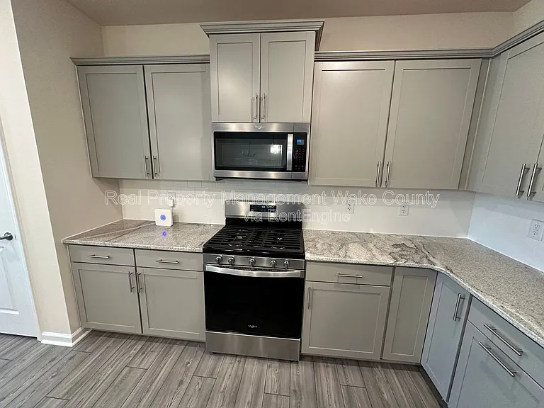344 Abbots Mill Dr — Photo 8