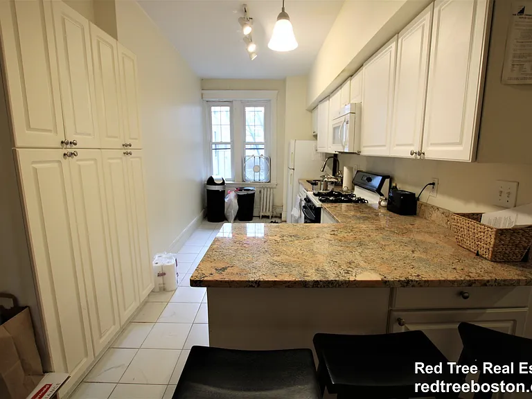 1868 Commonwealth Ave — Photo 2