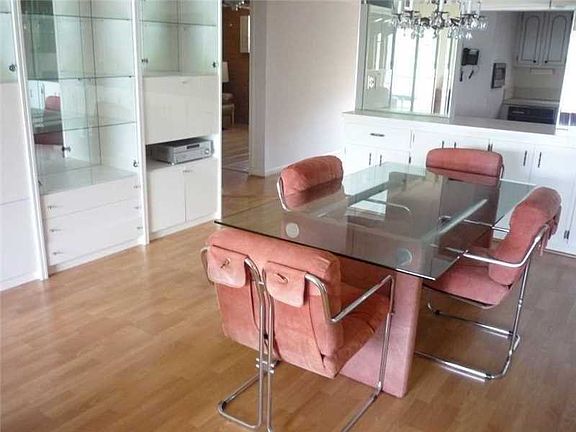 4th image of 9400 N Hollybrook Lake Dr APT 209