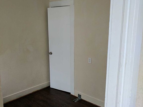 5th image of 708 W Malta Ave APT C