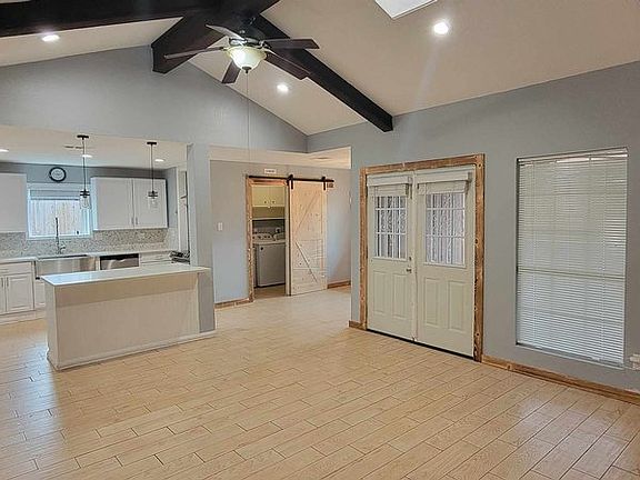 3rd image of 15311 Penn Hills Ln