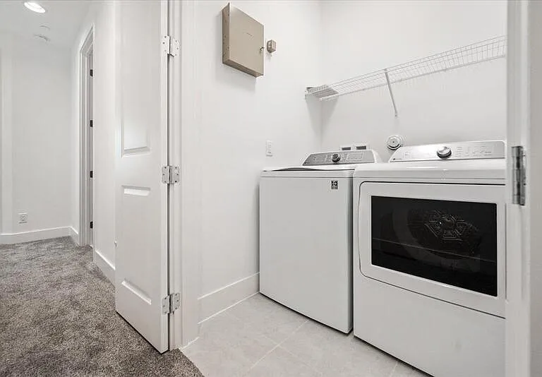 12546 Gross Pointe Dr — Photo 18