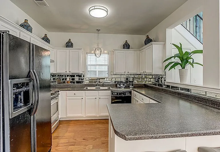 1338 Harbor Park Dr — Photo 21