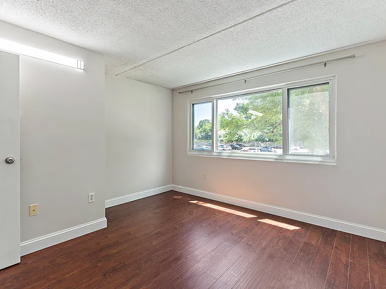 200 Cove Way #217 — Photo 9