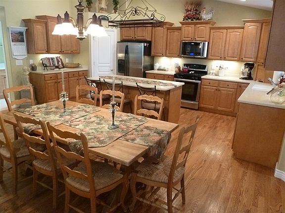 3rd image of 3318 W Canyon Meadow Dr