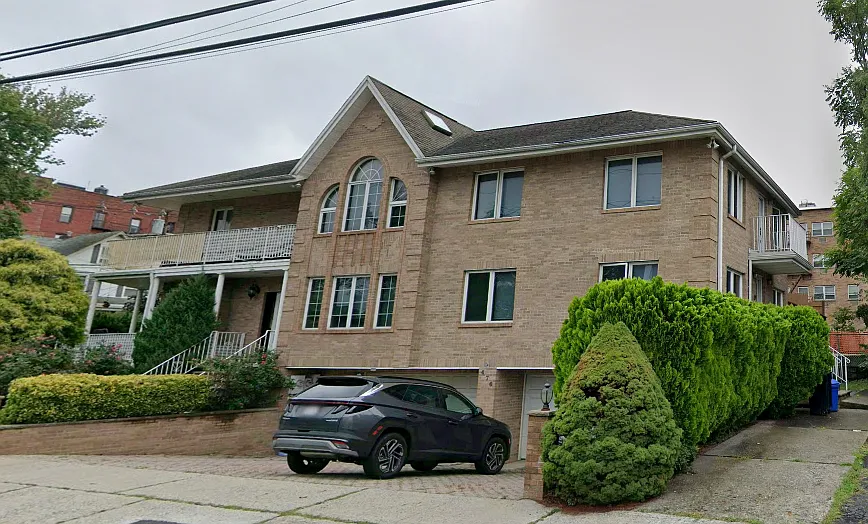 476 Highland Ave #2
