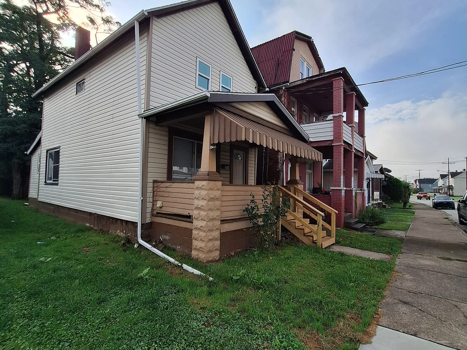 2 bed, 2600 sqft, $990 — Photo 2