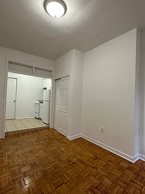 Rented by Peter R. Hungerford, LREB | media 3