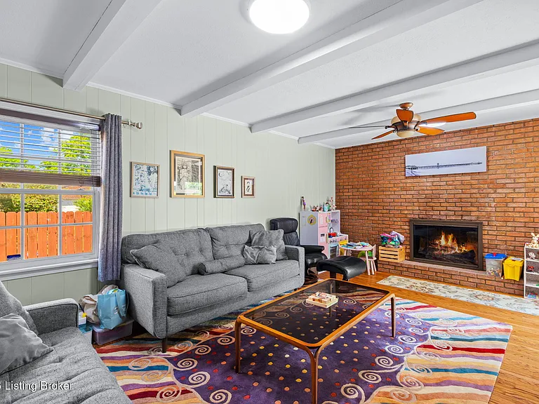 10807 Helmsdale Ln — Photo 15