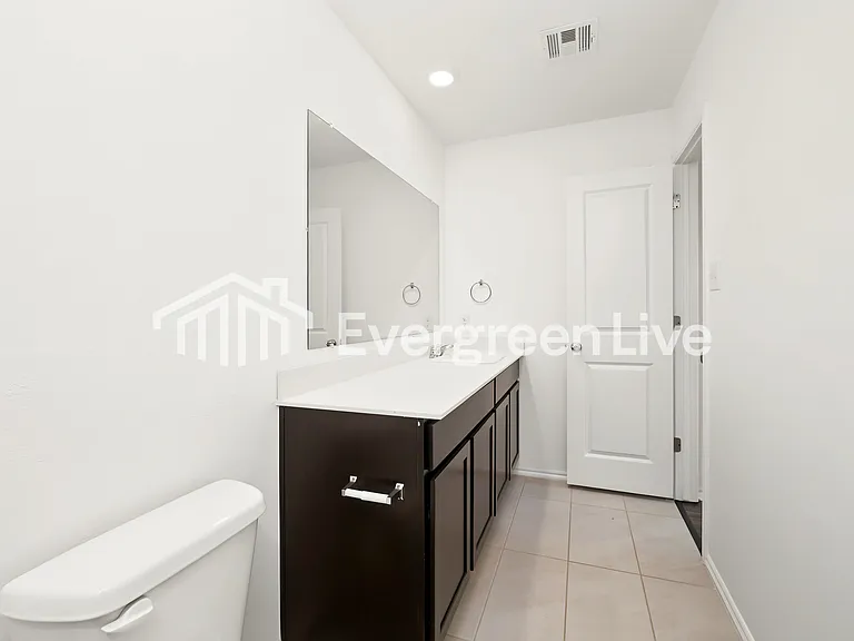 10904 SW 22nd St — Photo 13