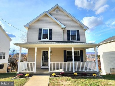 407 Stonewall St, Strasburg, VA, 22657
