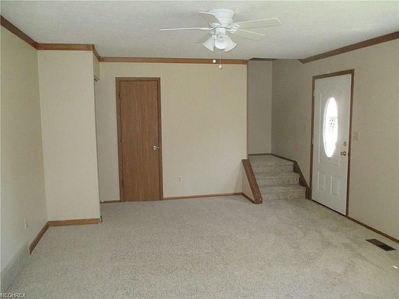 3rd image of 154 Plymouth Dr