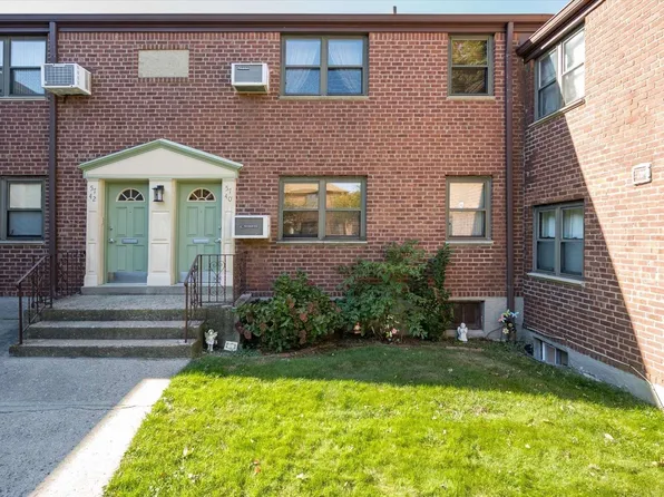 57-40 246 Crescent #A-12, Douglaston, NY 11362