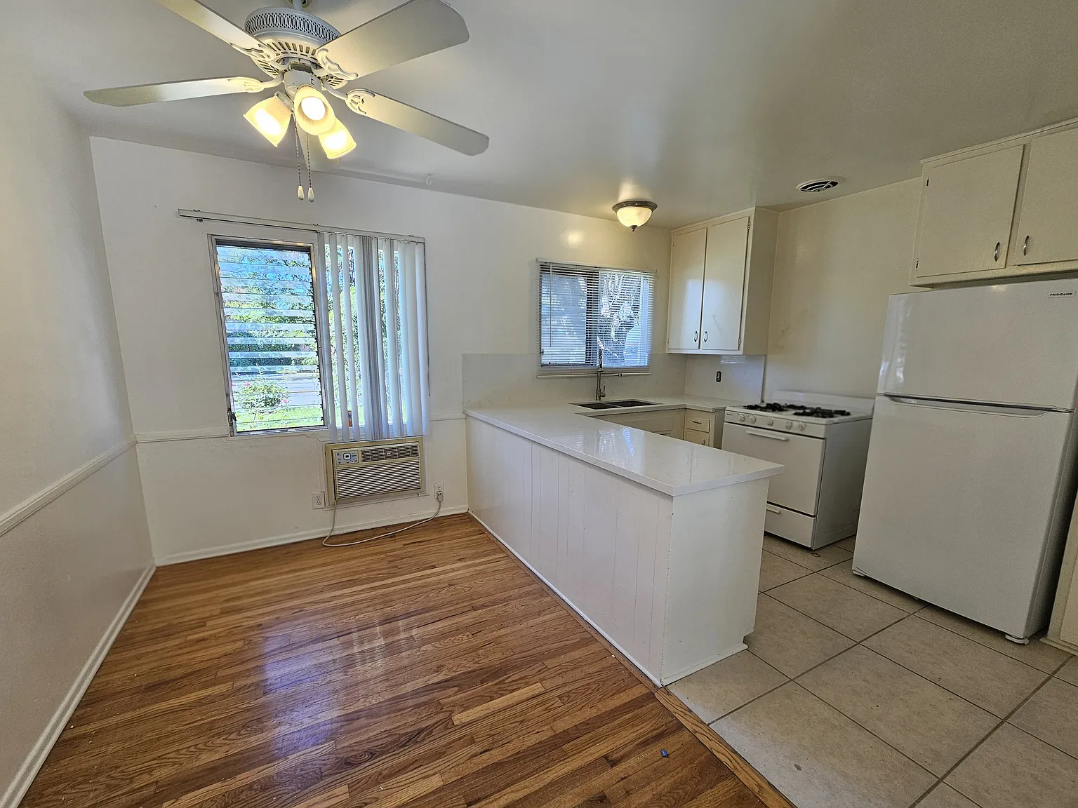 2 bed, 950 sqft, $2,150 — Photo 4