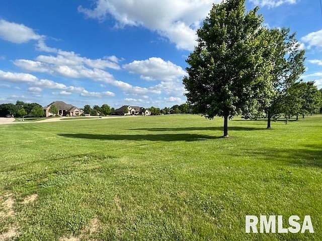 1st image of 804 Prairie Lake Dr