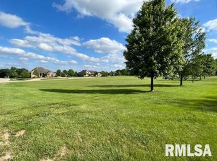 804 Prairie Lake Dr, Sherman, IL 62684