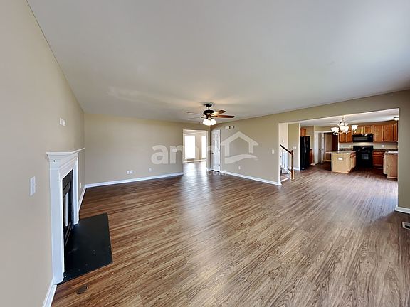 5th image of 2900 Burtonwood Dr