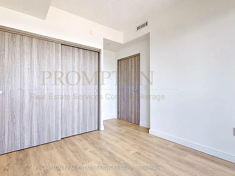 95 McMahon Dr #2211 — Photo 25